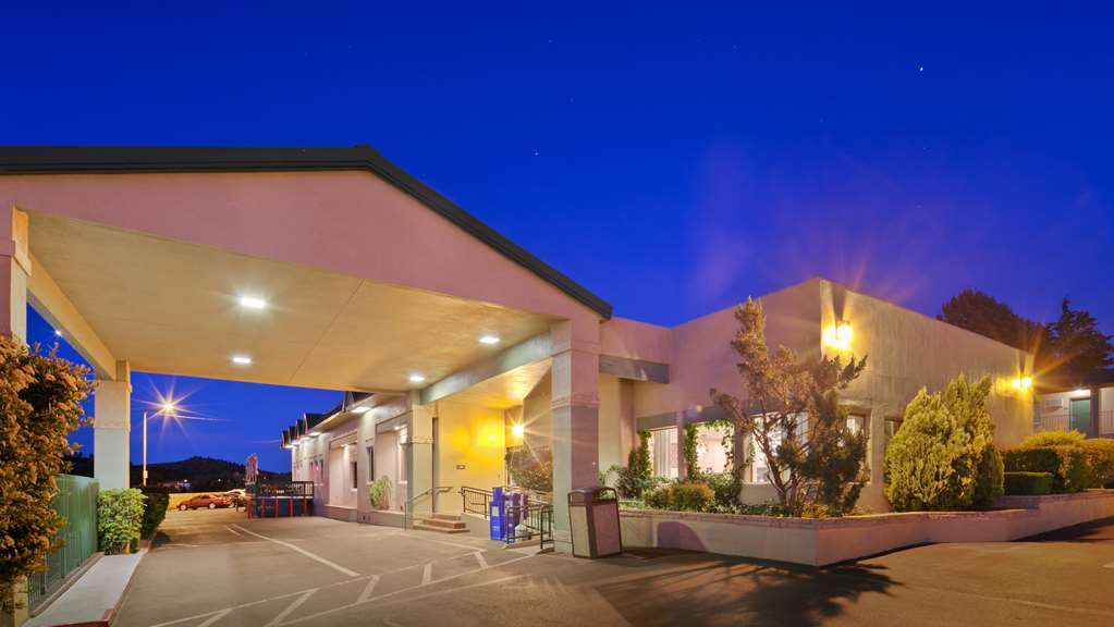 เบสต์ เวสเทิร์น เพนท์ โพนี ลอดจ์ Hotel โชว์โลว์ ภายนอก รูปภาพ